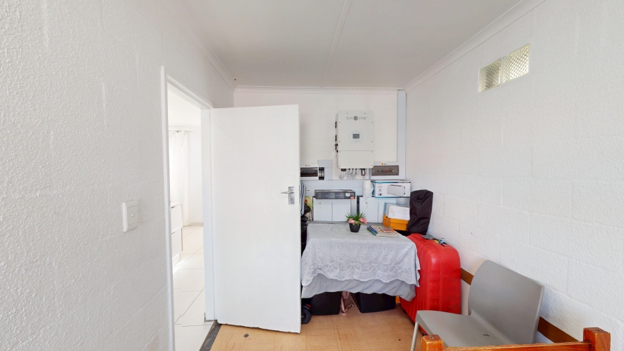 4 Bedroom Property for Sale in Rocklands Western Cape